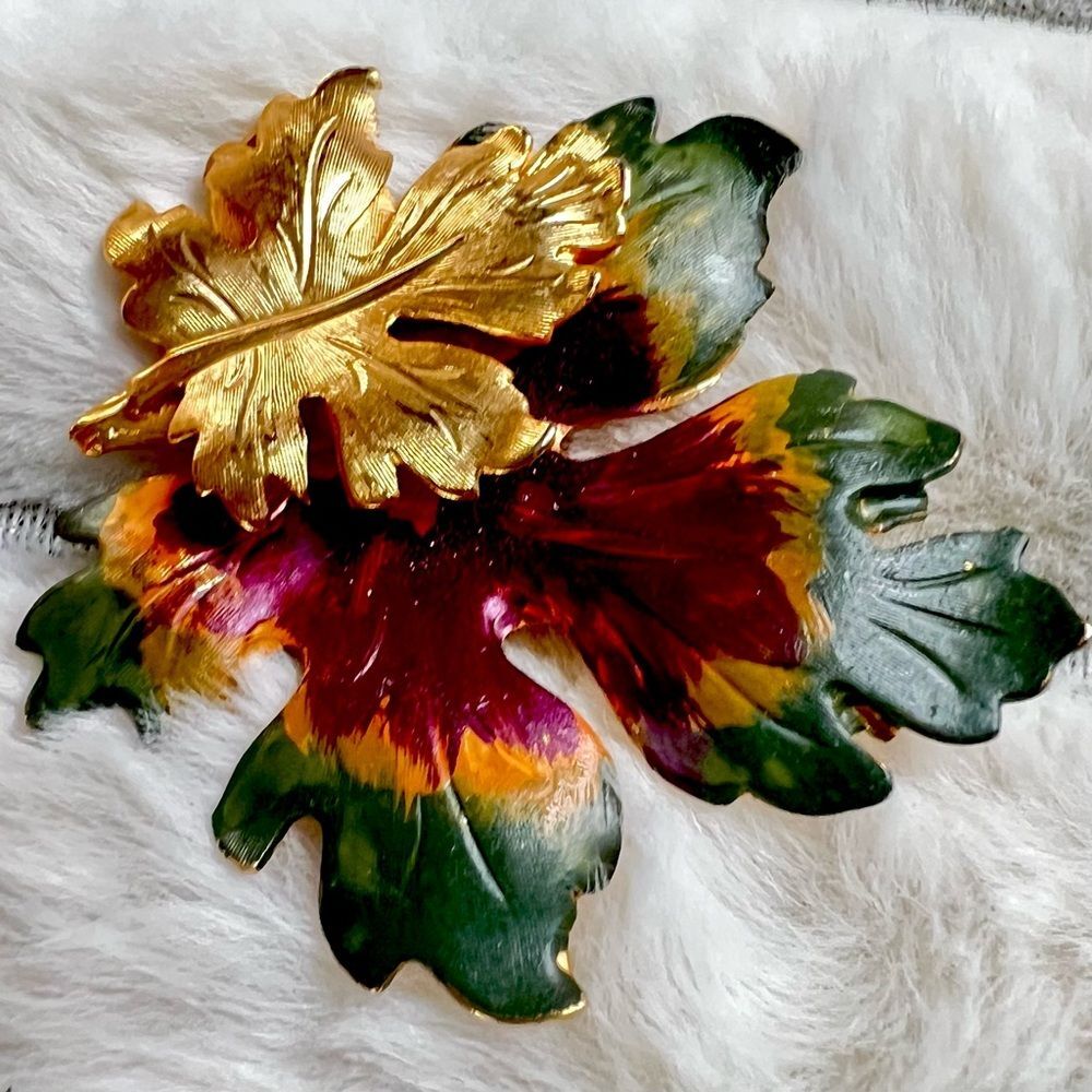 Vintage Leaf Colorful Green Burgundy Gold Tone Boho Autumn Brooch - Picture 7 of 13
